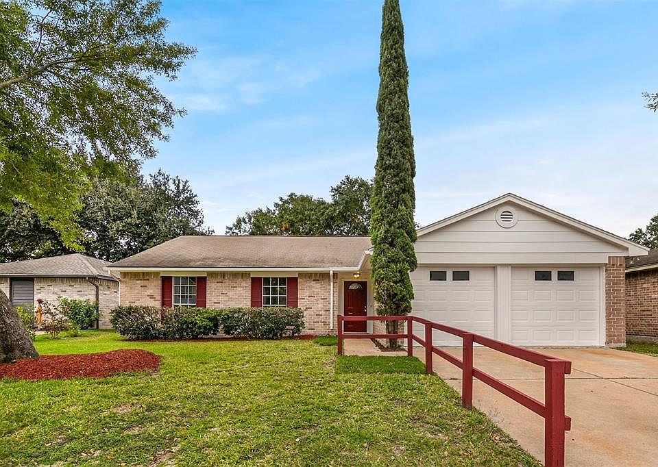 1st image of 13522 Pecan Oak Dr