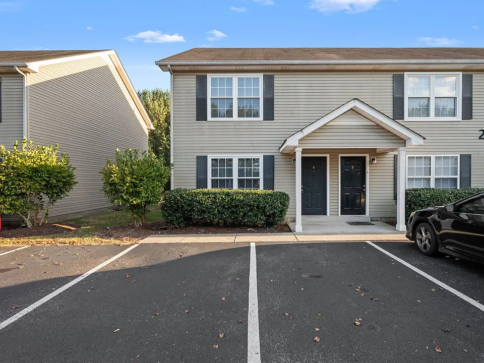 2442 Willowbrook Dr