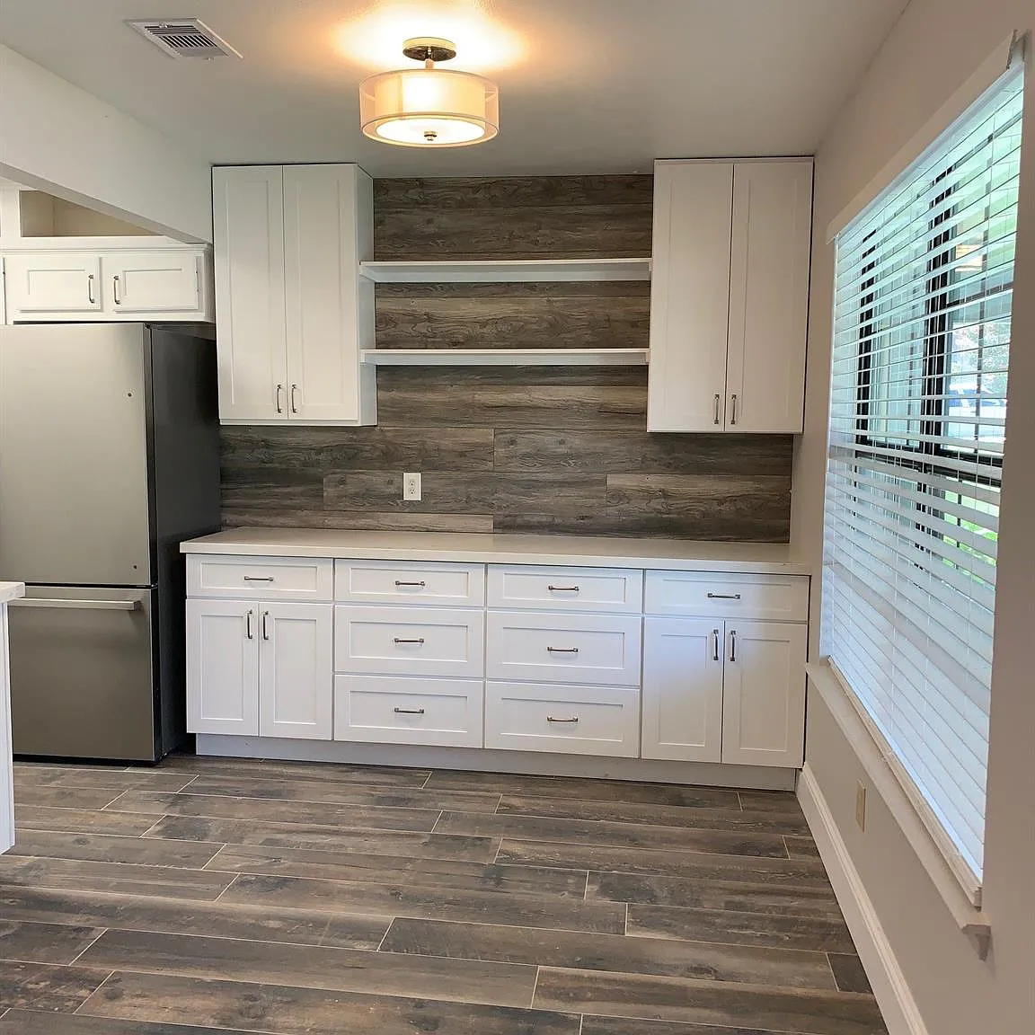 3 bed, 2.0 bath, 1096 sqft, $1,650 — Photo 1