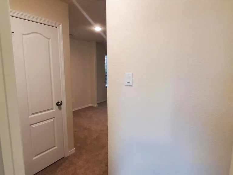 2530 Remembrance Cir — Photo 23