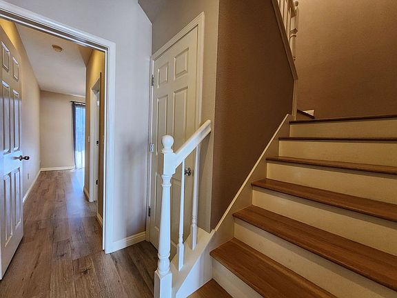 5th image of 2983 Bay Village Ave