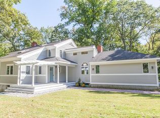 119 Estabrook Rd, Carlisle, MA 01741