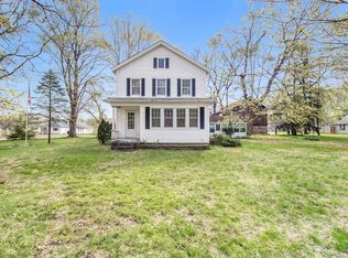 60100 Mayflower Rd, South Bend, IN 46614