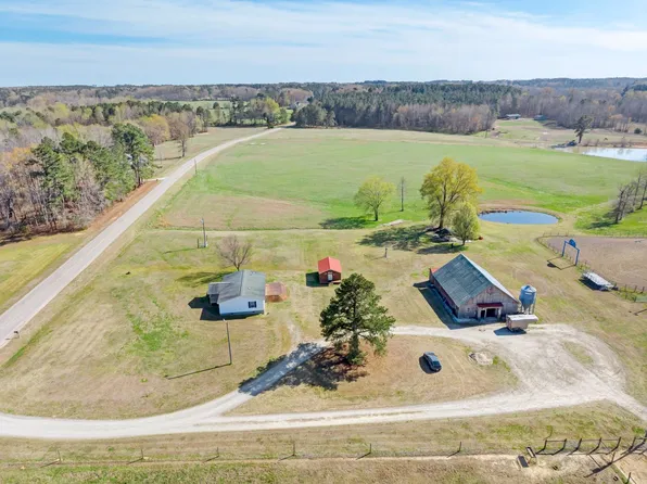 115 Stallion Alley Ln, Norlina, NC 27563