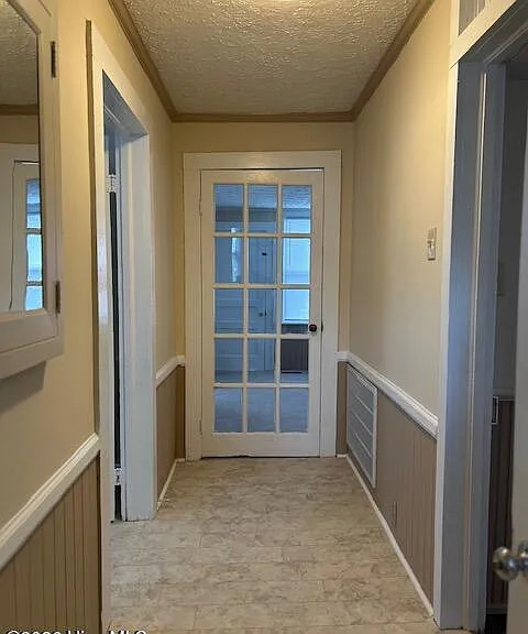 115 E Station St — Photo 7