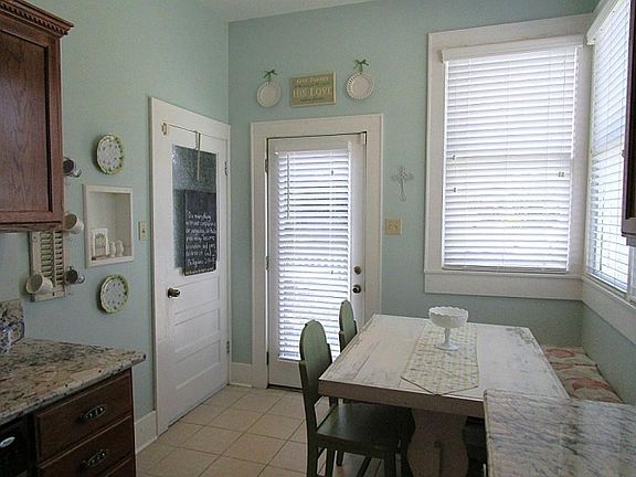 5th image of 3404 Avenue O 1/2