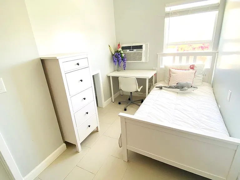 2924 Van Buren Pl — Photo 30