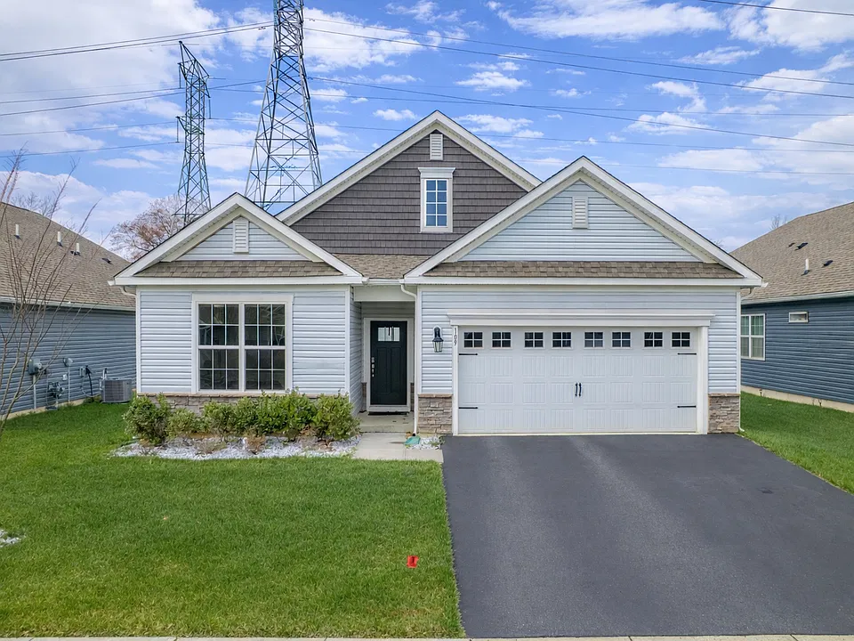 109 Congressional Ct