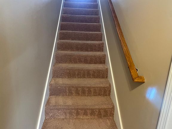 2nd image of 45 Sylvia Cir