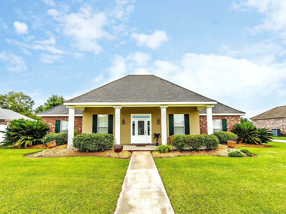 1st image of 199 Tigerlily Dr