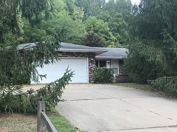 2nd image of 58 Harriet Ln