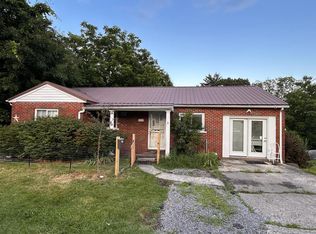 202 Maplewood Ln, Beckley, WV 25801