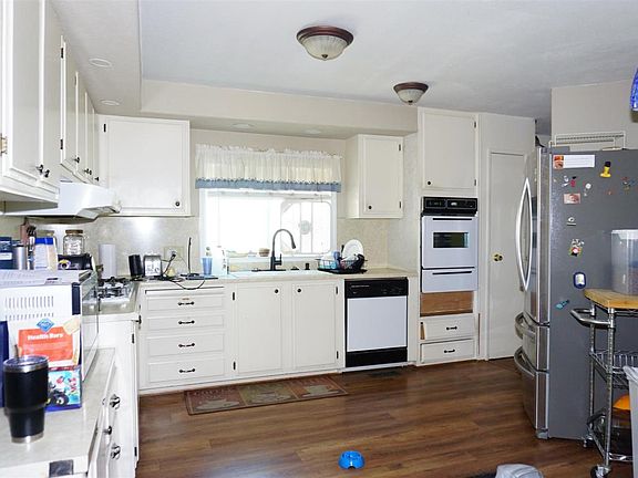 2nd image of 4271 N 1st St Space 10