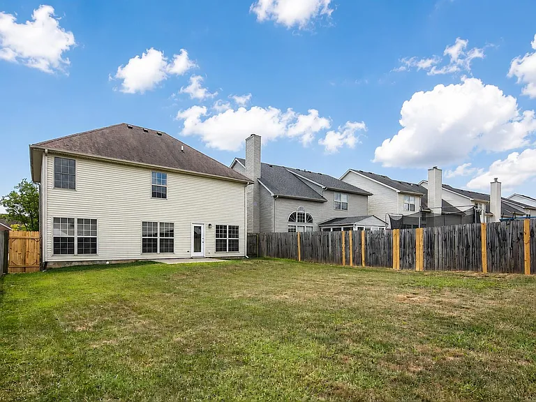 565 Wellington Gardens Dr — Photo 24