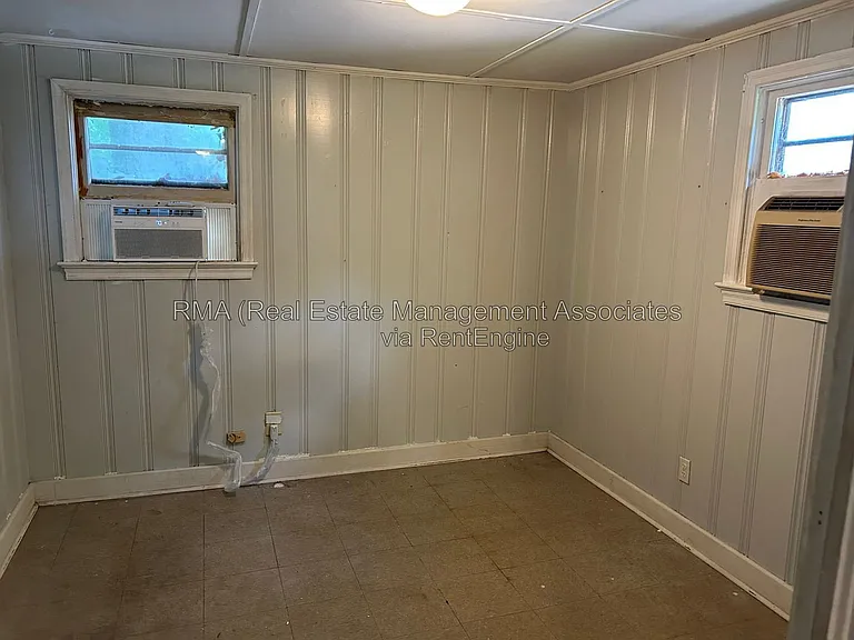 125 E Chappell St #B — Photo 2