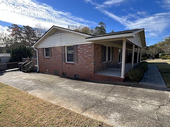 3rd image of 1419 Waccamaw Dr