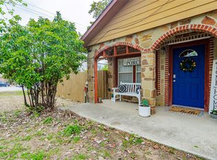 301 S Weatherford St, Chico, TX 76431