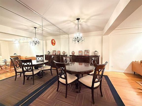 4th image of 142-05 Roosevelt Ave APT 519