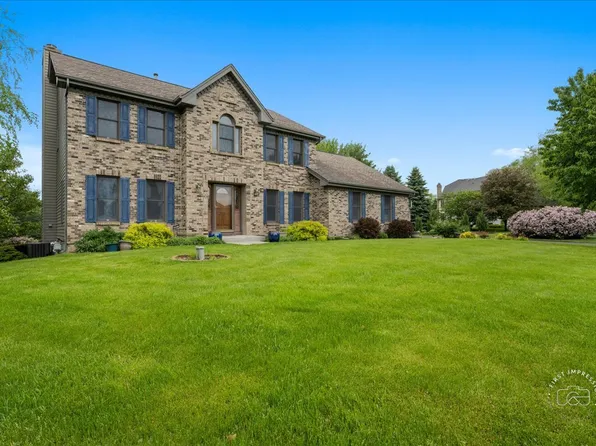 10N738 Prairie Xing, Elgin, IL 60124