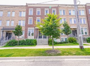 31 Island Rd #10, Toronto, ON M1C0E4