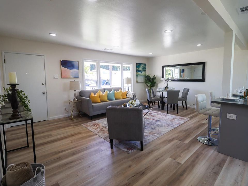 1st image of 1247 Camellia Dr