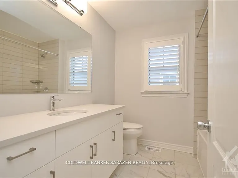538 Sonmarg Cres — Photo 22