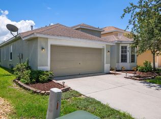 5330 Clover Mist Dr, Apollo Beach, FL 33572