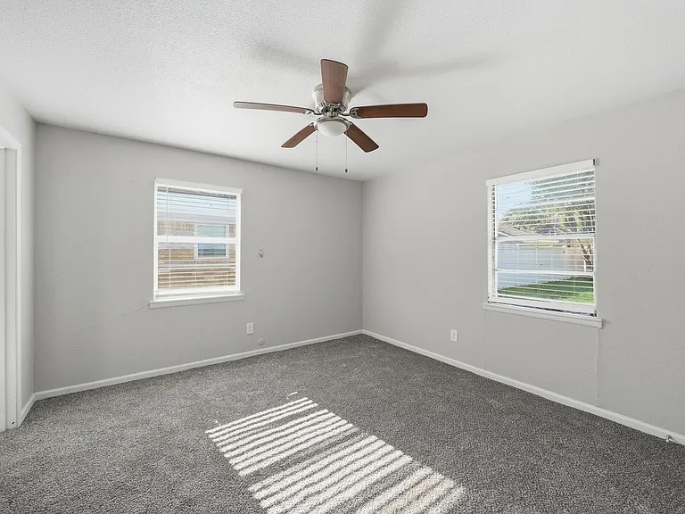 2721 Ash Park Dr — Photo 28