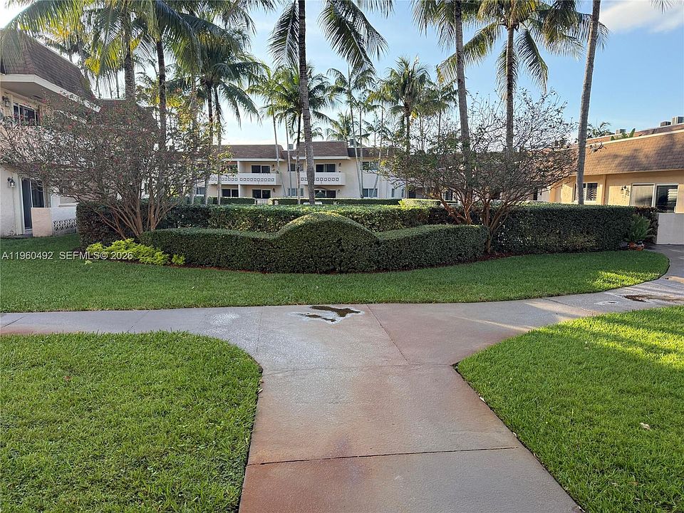 1st image of 14500 SW 88th Ave APT 220