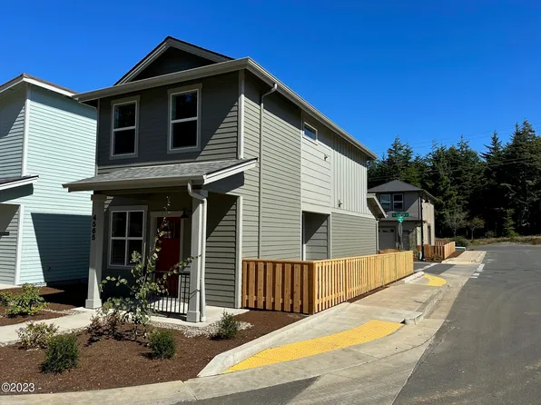 4565 SE Fleming St #66, South Beach, OR 97366