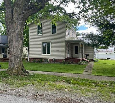 2nd image of 702 S 7th St
