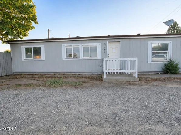 908 W Washington Ave, Union Gap, WA 98903