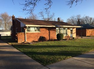 32152 Saint Annes Dr, Warren, MI 48092