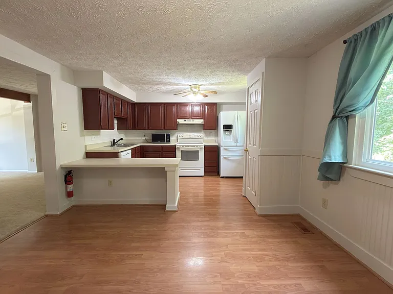 5519 Inverness Woods Ct — Photo 9