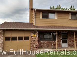 1187 Lawnridge Ave, Springfield, OR 97477