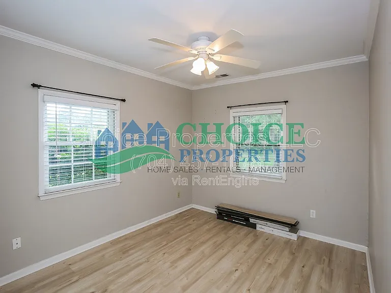 3304 Selwyn Farms Ln — Photo 17