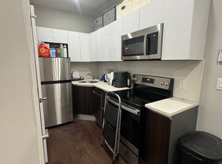 2010 Walnut St #404, Philadelphia, PA 19103