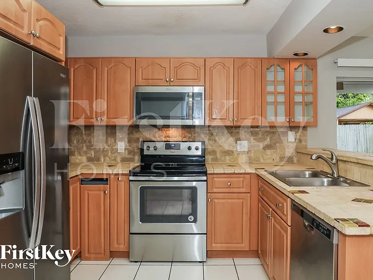 20323 SW 124th Ave — Photo 6