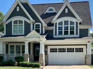 329 Ruby St, Clarendon Hills, IL 60514