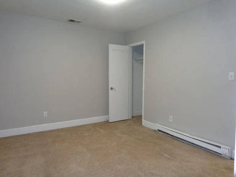 307 W Little Creek Rd #B — Photo 11