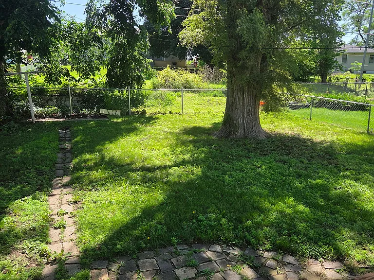5735 N 33rd Ave — Photo 13