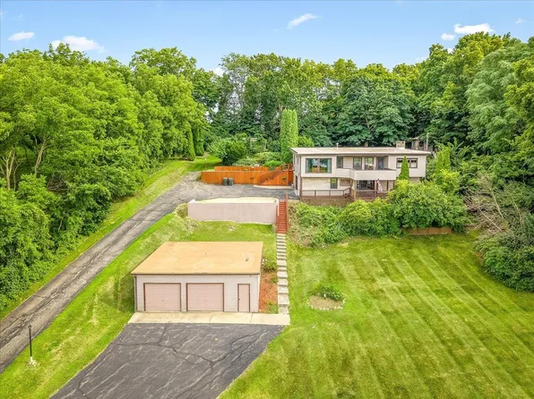 4349 E State Route 72, Byron, IL 61010