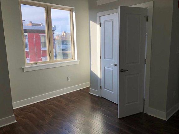 5th image of 1419 N Franklin St #3