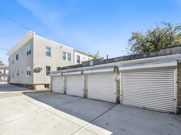 47 Carlton Avenue image 20 of 21