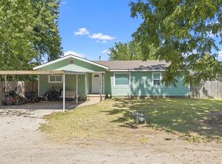 302 W E St, Elmore City, OK 73433