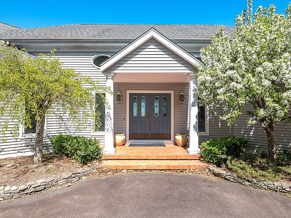 17 Stanford Hill Road