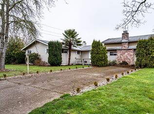 2205 Debra Dr, Springfield, OR 97477