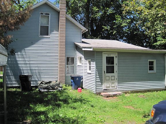 4th image of 611 S 6th St