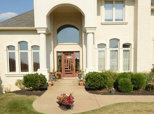 10737 Stratton Cir, Carmel, IN 46032