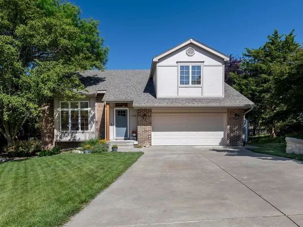 1508 Yorktown Cir, Manhattan, KS 66503
